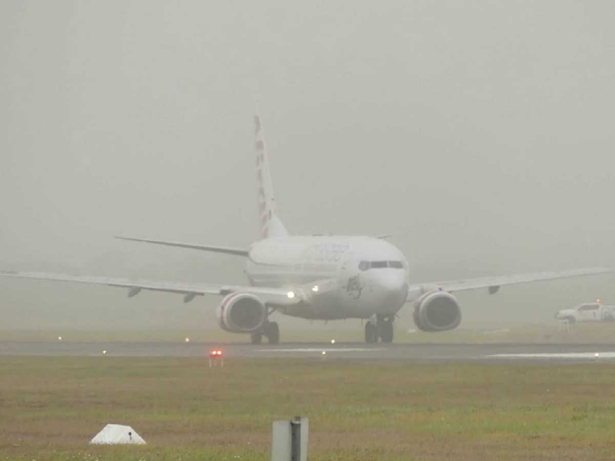 कम दृश्यता के कारण दिल्ली आने वाली 15 से ज्यादा उड़ानों को किया डायवर्ट